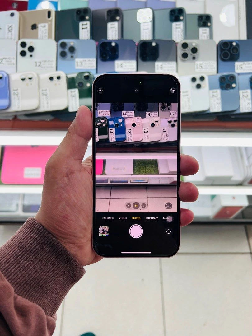 iPhone 15 Plus $580. No low balling - photo 4