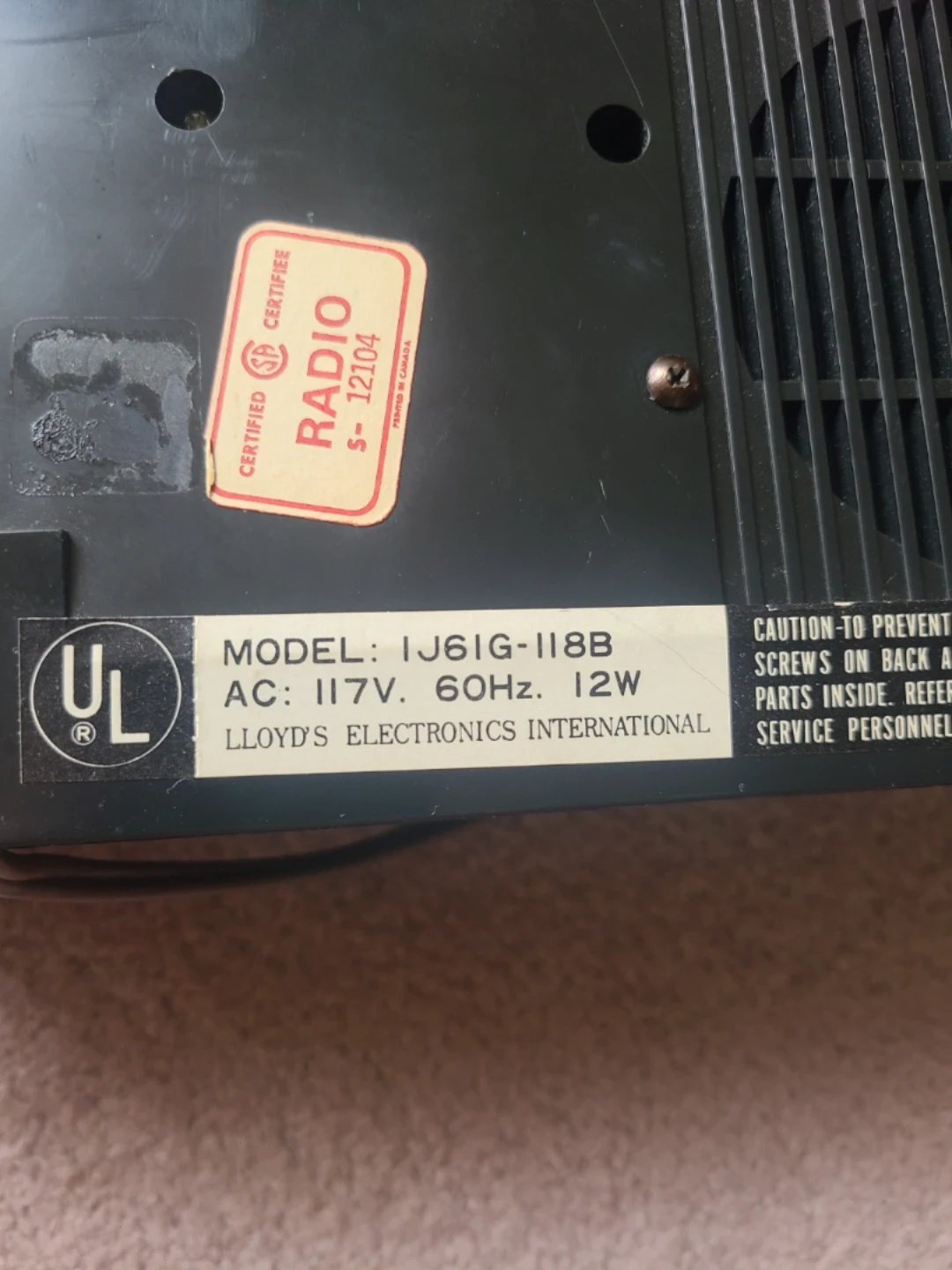 Lloyd's Solid State FM/AM Flip Clock Radio - photo 5