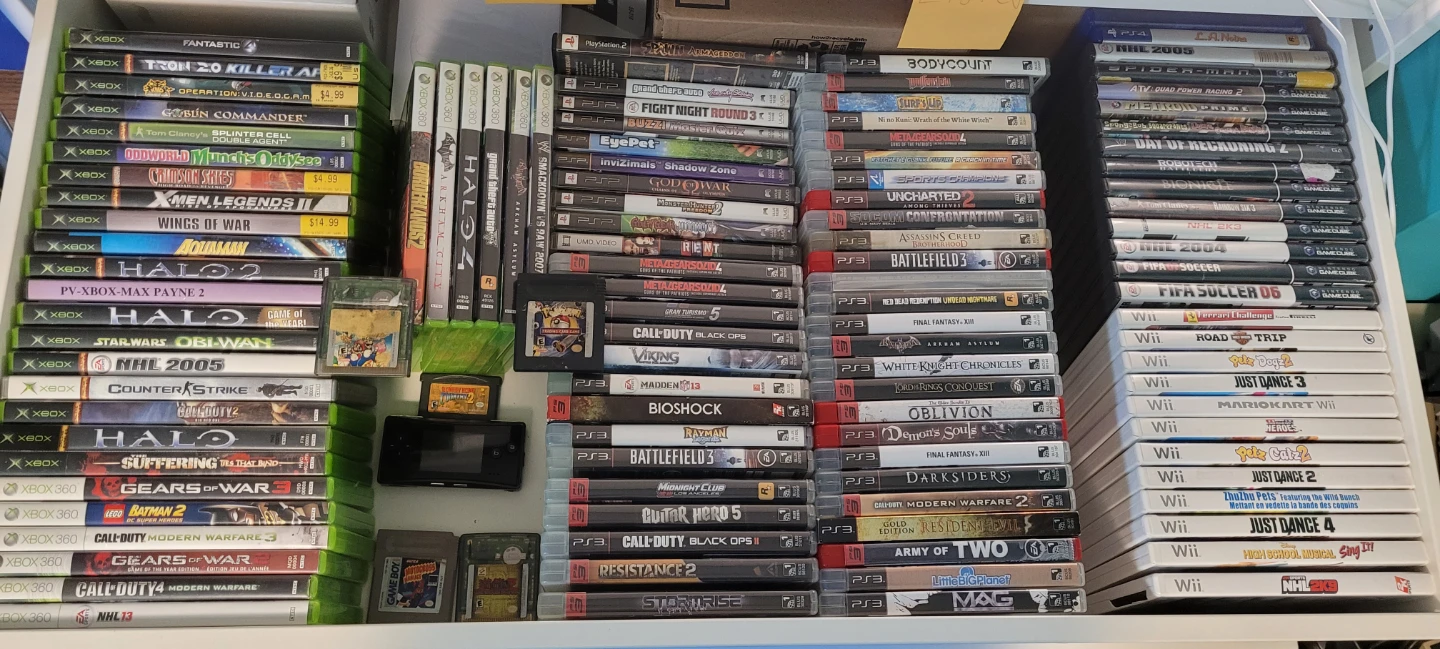 Huge Video Games Collection All sorts of consoles and games⚽