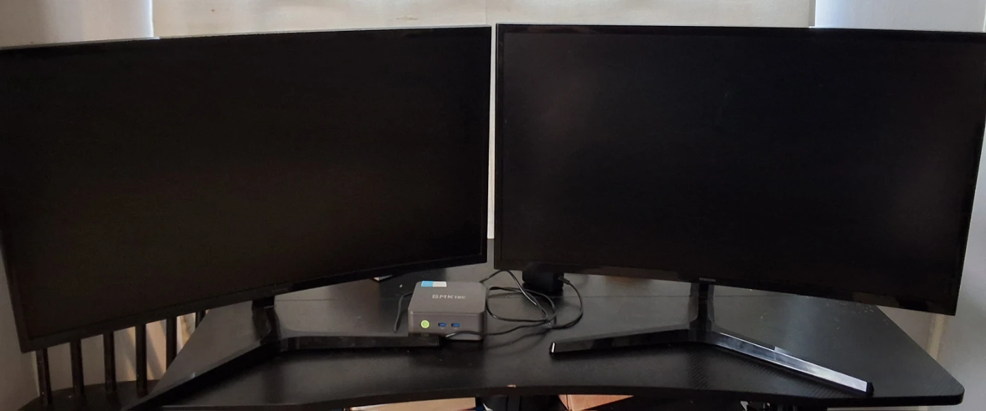 Dual Monitors with Mini PC