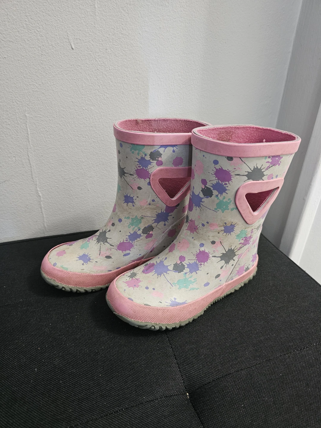 Kids Rain Boots Size 8