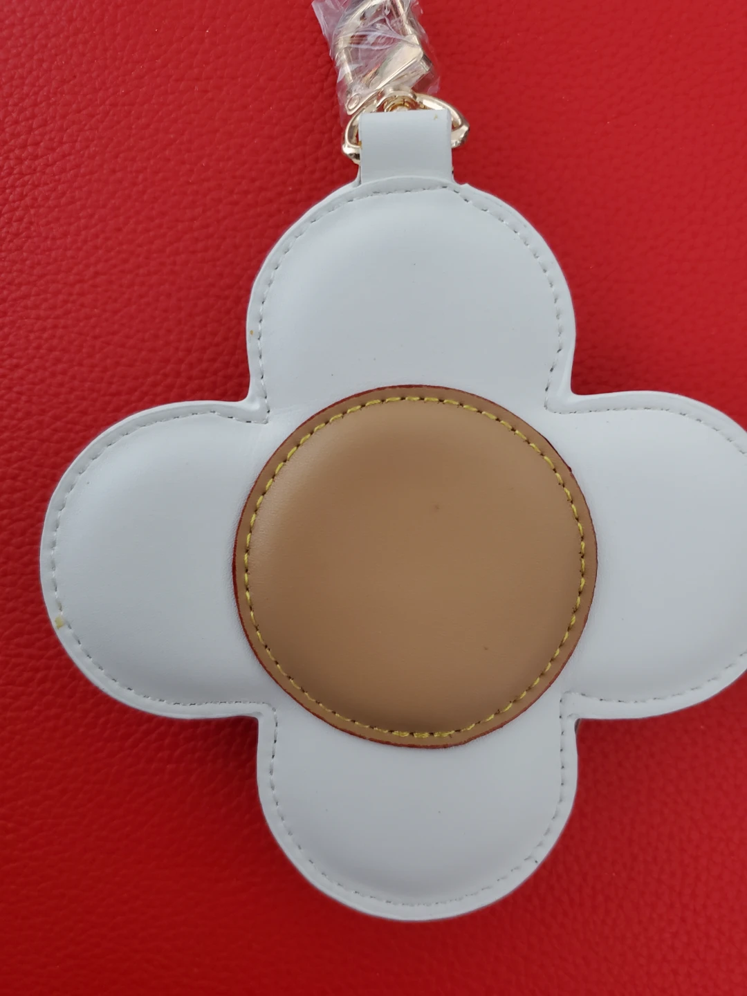 Flower shaped coin purse keychain accessory - photo 2