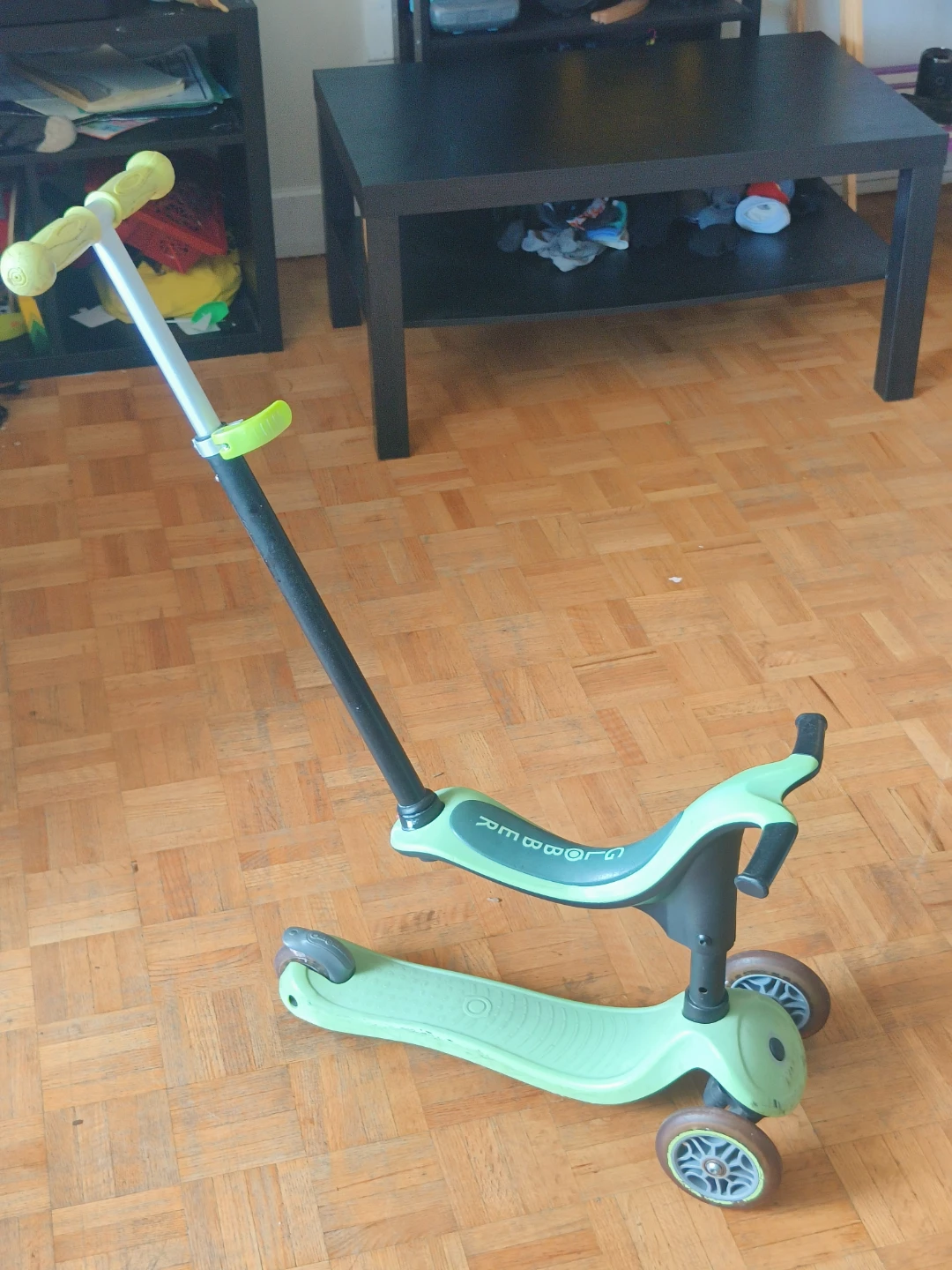 Globber Green 3-Wheel Scooter