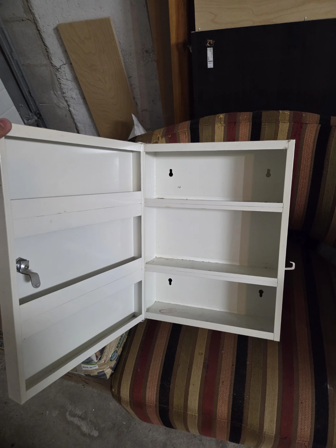White Metal Cabinet with Lock - photo 2