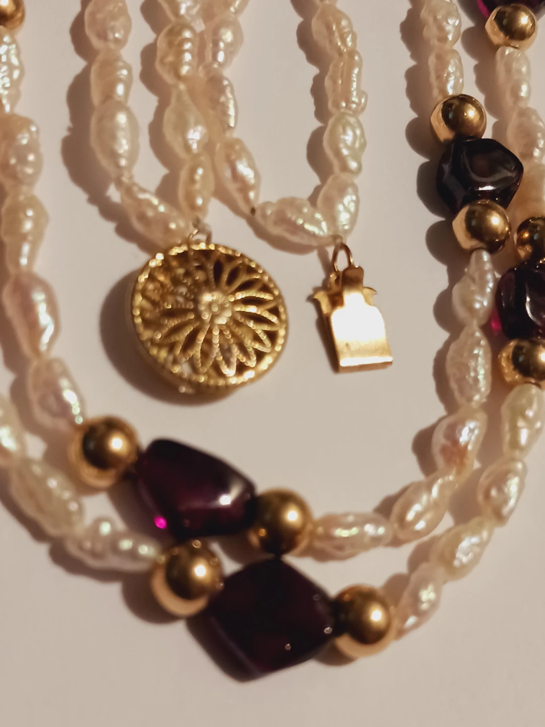 Gold Overlay Sterling Silver 925 Rice Pearl , Garnet Necklace - photo 5