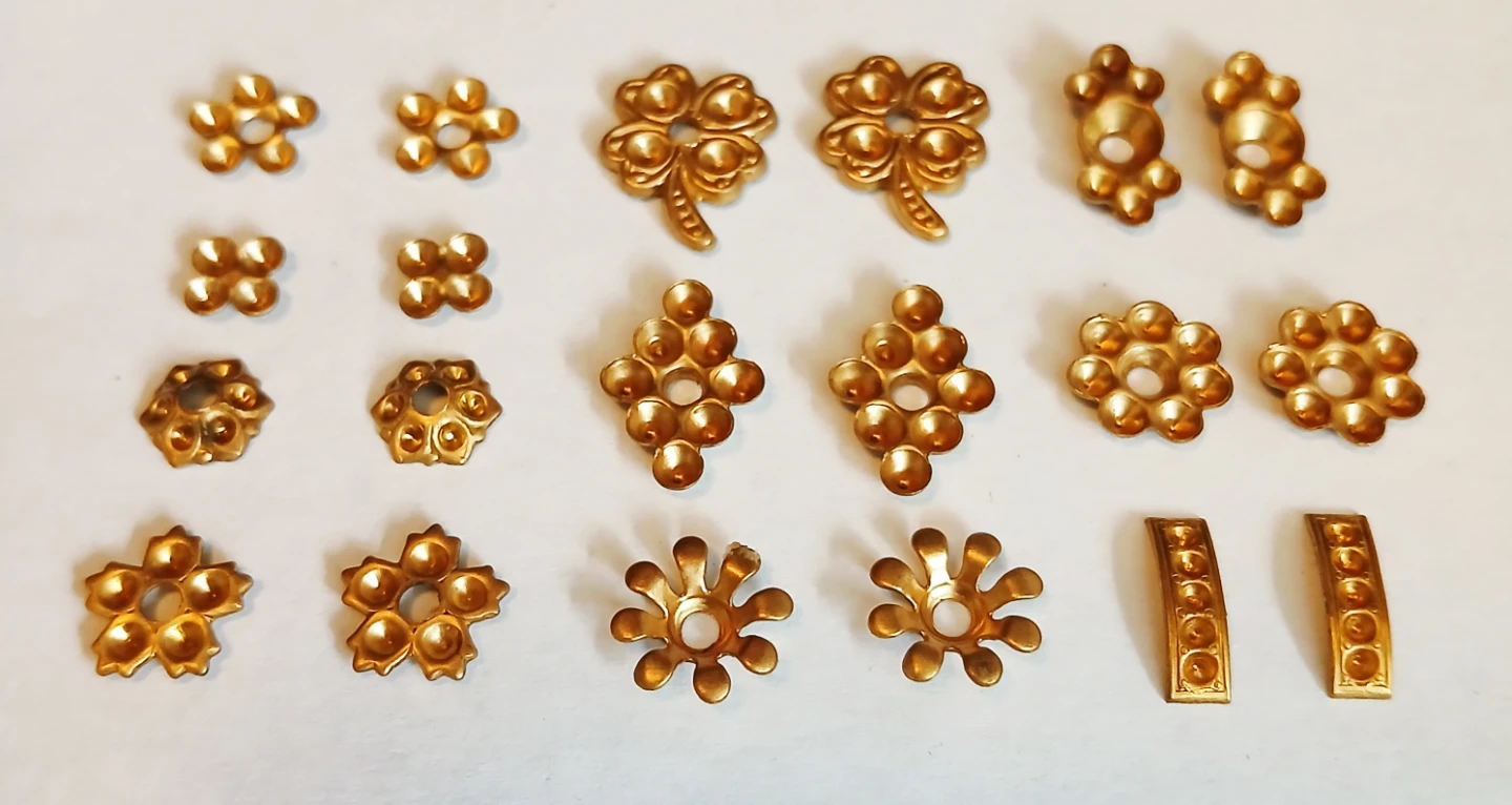 20 pc of brass Charms/Beads/Filligrees - photo 4