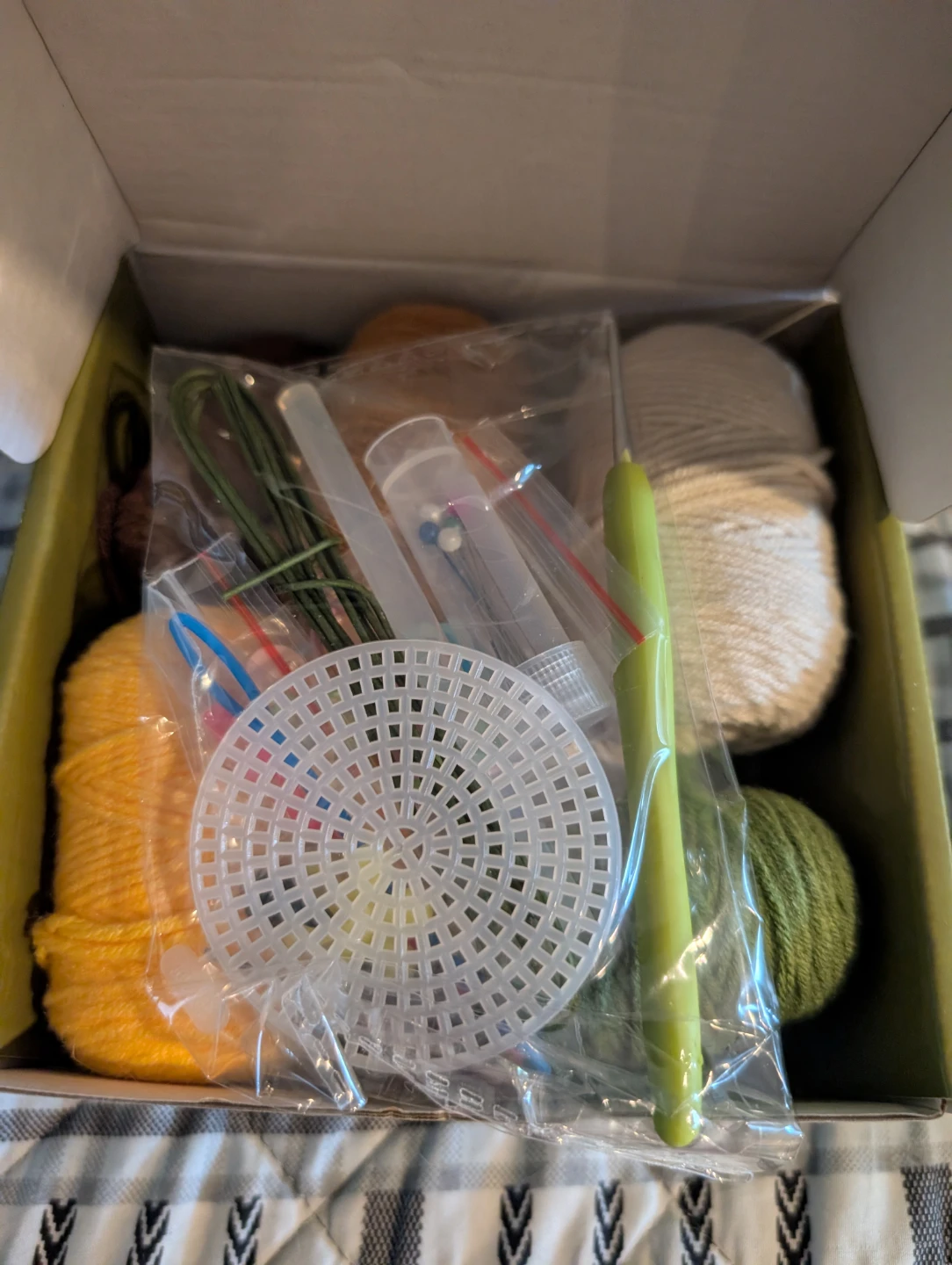 Sunflower Potted Plant Crochet Kit for Beginners - photo 3