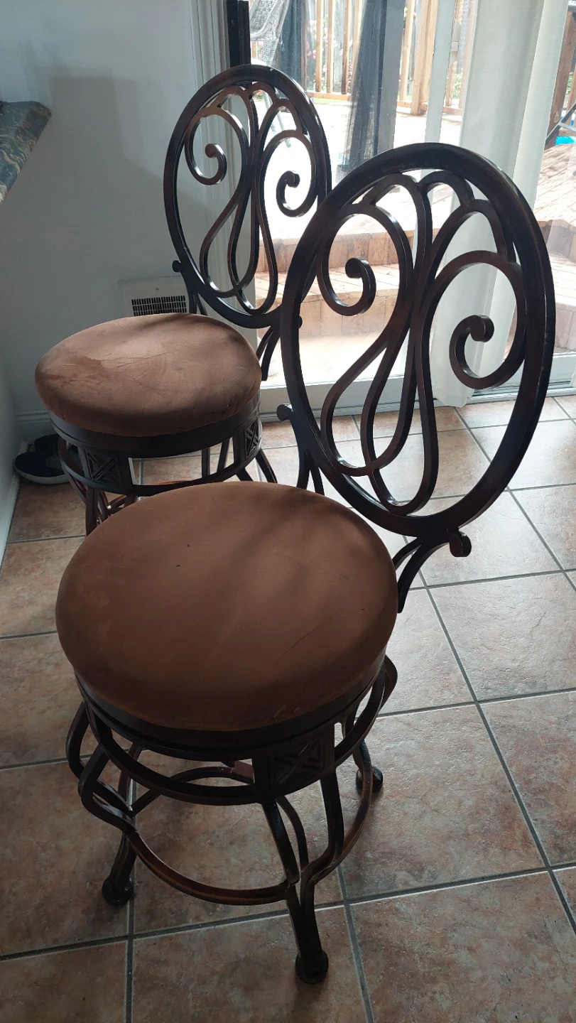 2 Swivel Bar Stools with Ornate Back