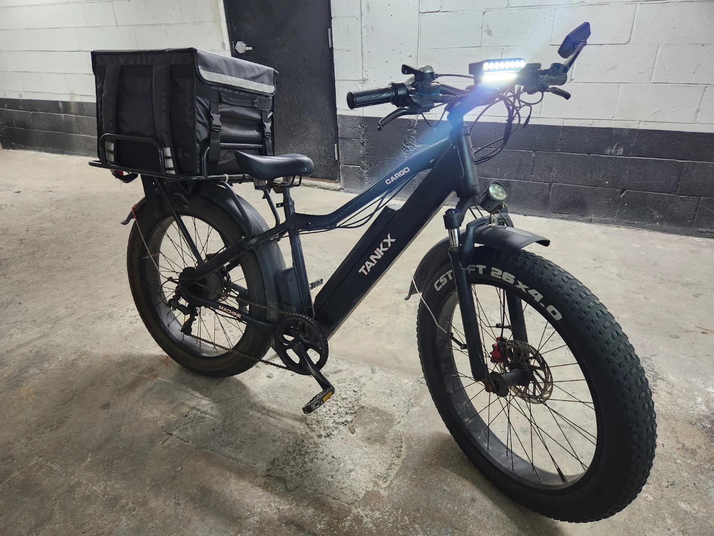 Tankx Cargo Electric Fat Bike x 2 batteries - photo 3