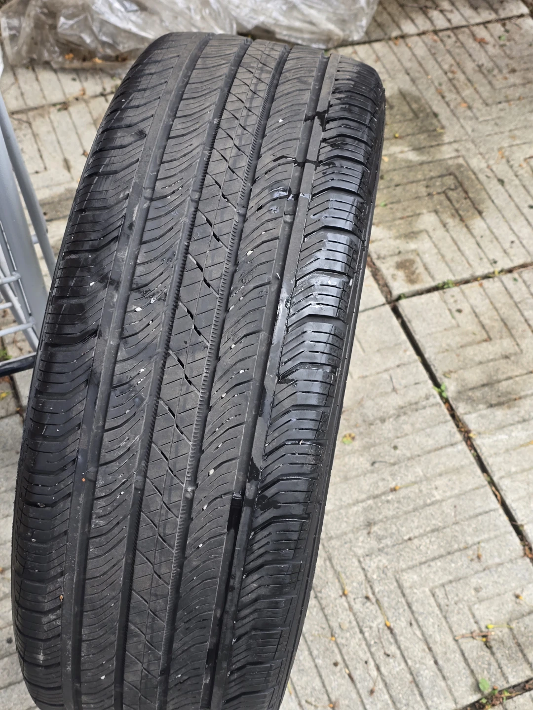 235/50 R 19 - 1 tire only - Continental - photo 5