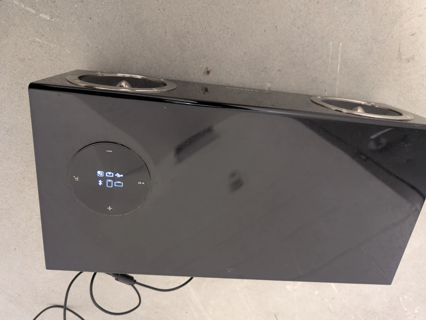 Samsung Soundbar with Remote - photo 3