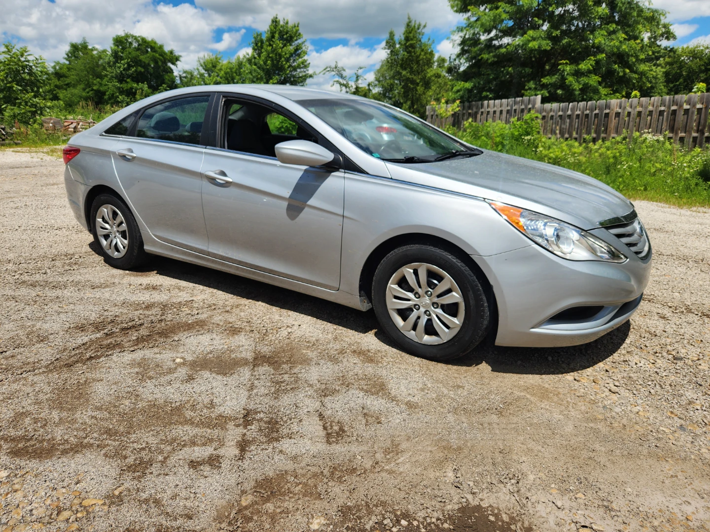 Silver Hyundai Sonata Sedan - photo 2