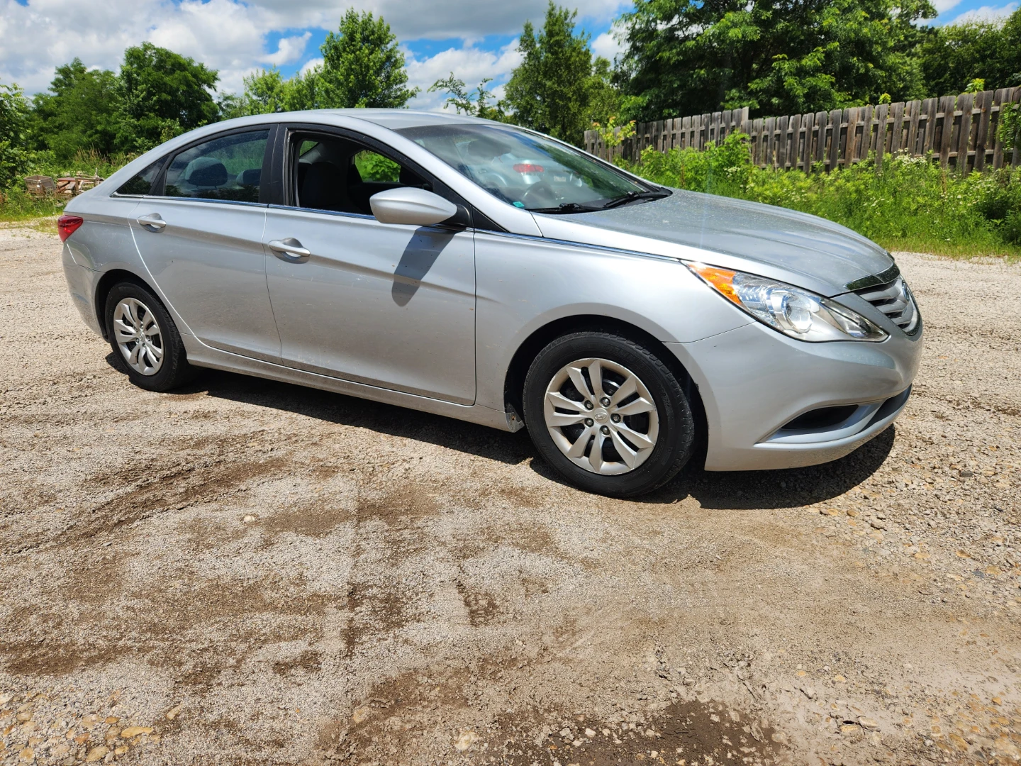 Silver Hyundai Sonata Sedan - photo 5