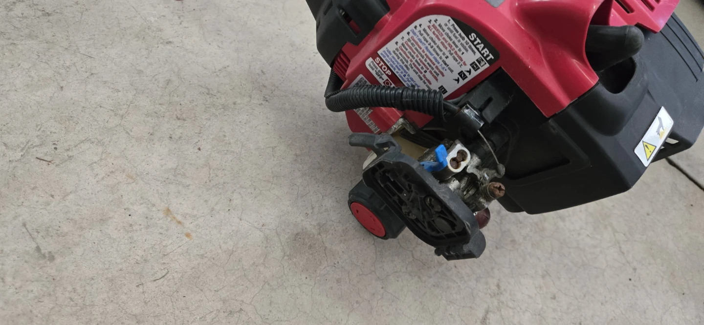Machines Y2500 String Trimmer - photo 2