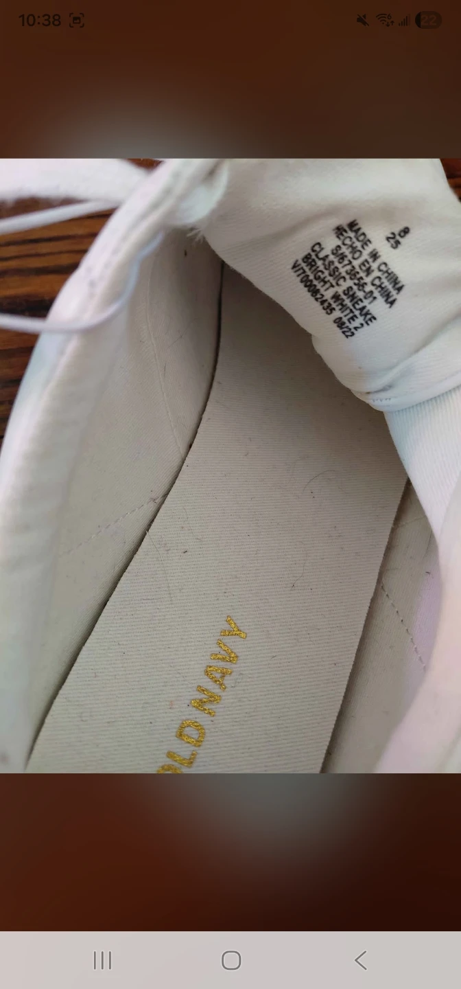 Old Navy Classic White Sneakers Size 8 - photo 2