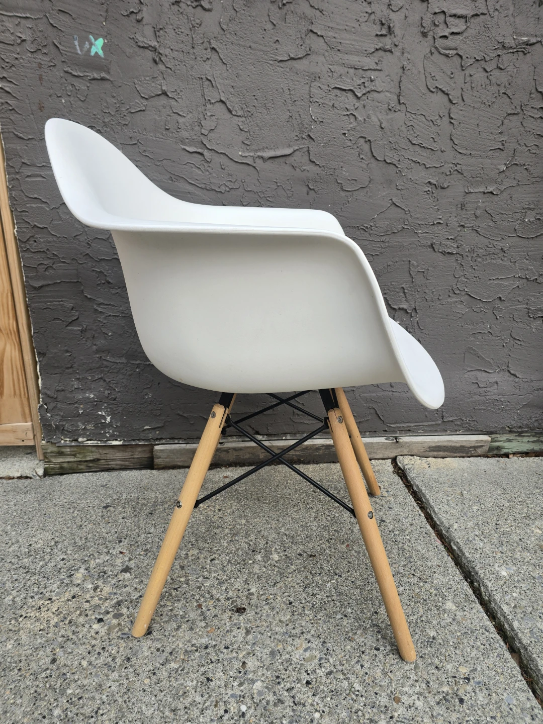 White side chair - photo 2