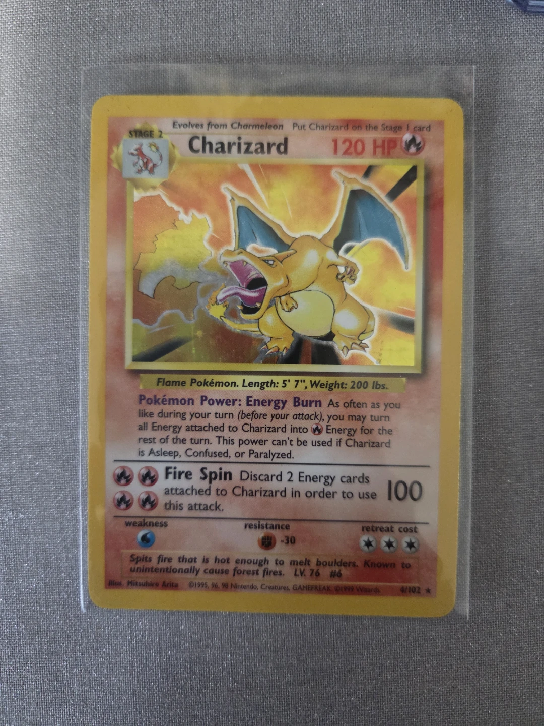 Pokemon Charizard Base Set Trading Card