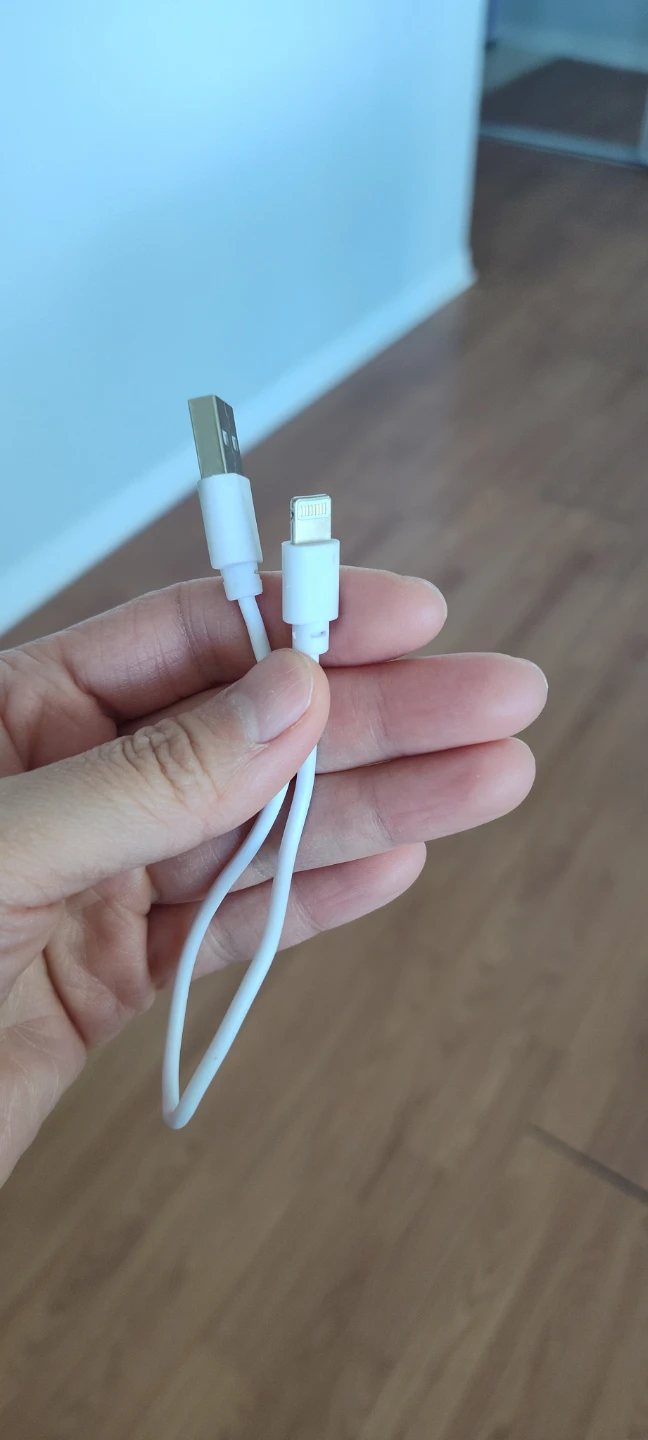 White USB to Lightning Charging Cable