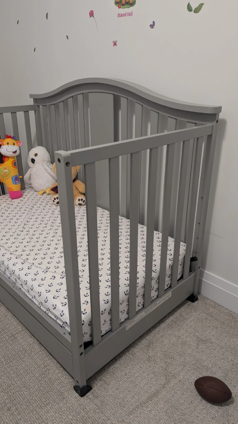 Graco Grey Crib with Drawer - photo 3
