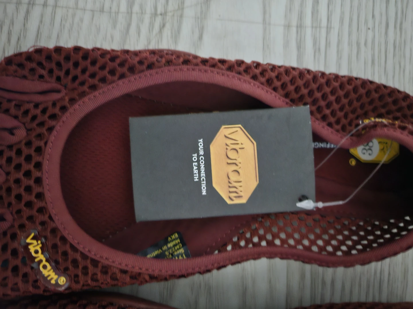 Vibram FiveFingers Women's Size 38 Burgundy Mesh Running Shoes - photo 4