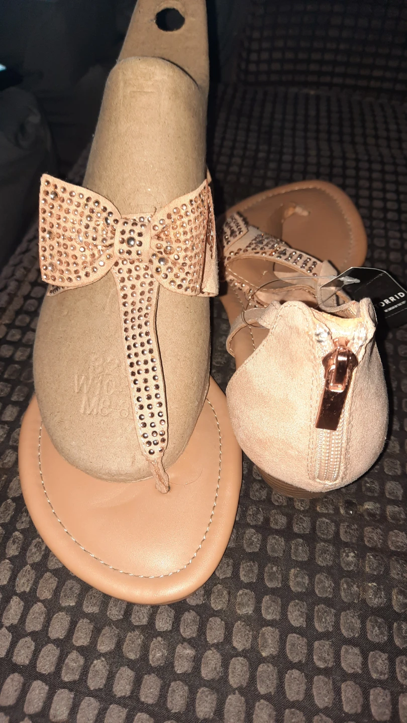 Torrid Rose Gold Rhinestone Bow Flip Flop Sandals