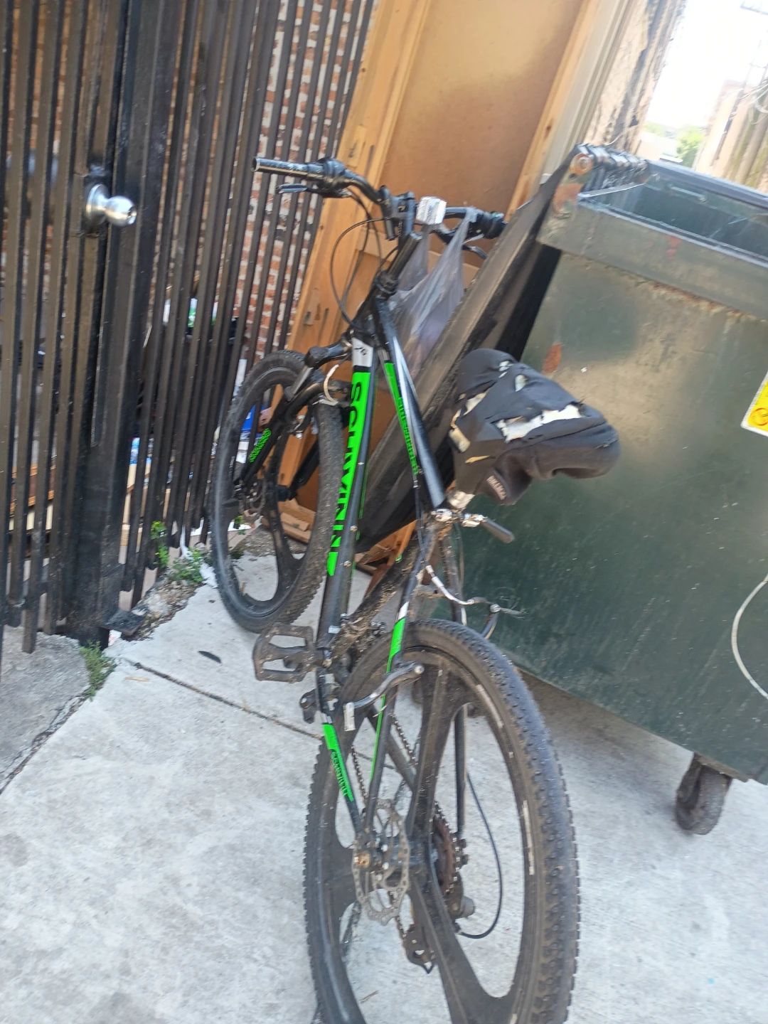 ⚽Schwinn Mountain Bike