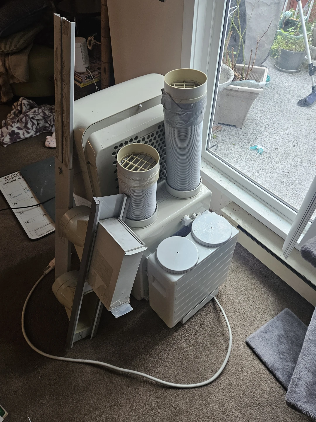 Danby portable air conditioner (model DPAC12006B) - photo 3