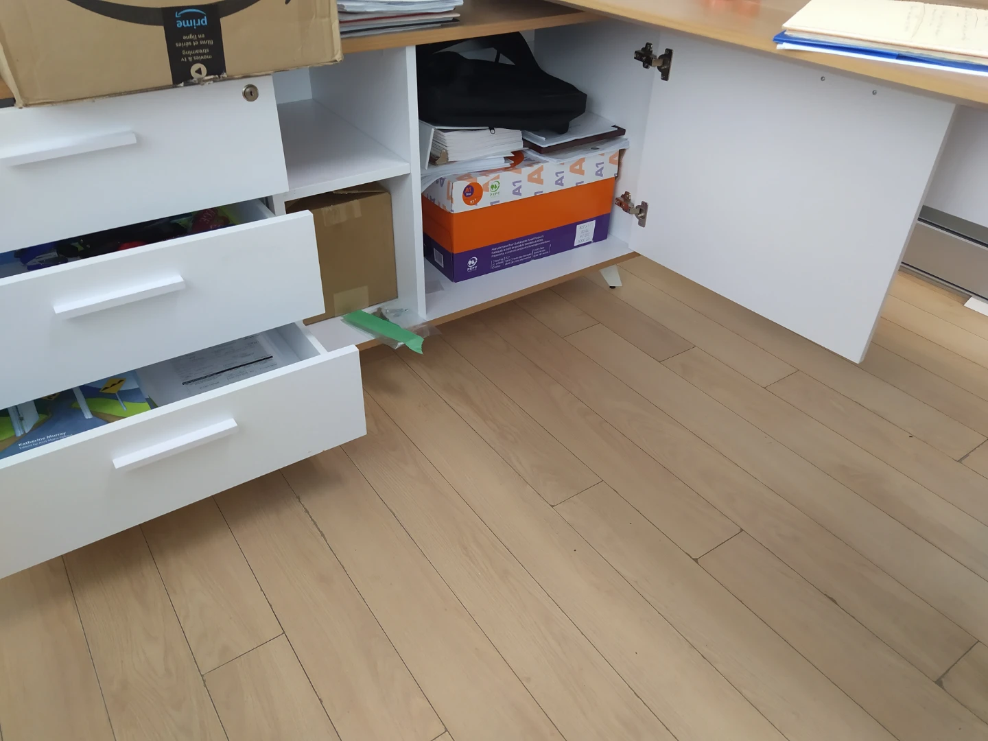 Office Desk and closet - photo 3