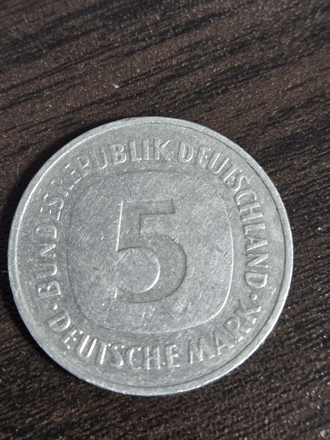 5 Deutsche Mark Coin - 1975 - photo 3