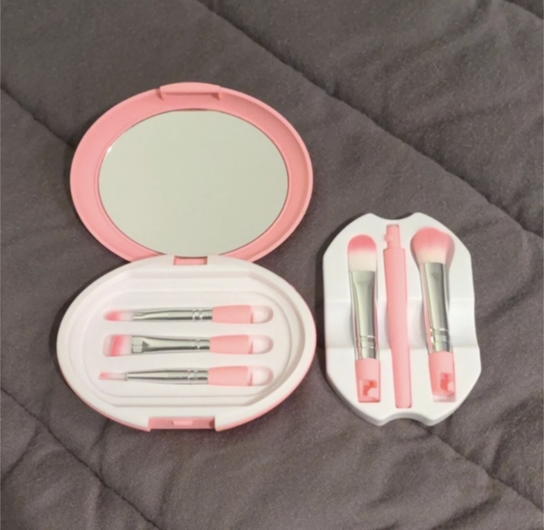 Compact Makeup Brush Set with Mirror
