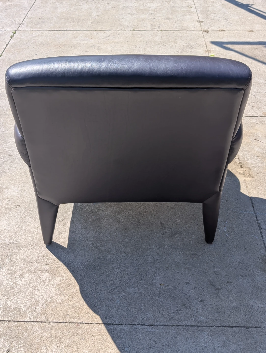 Dark Purple Leather Armchair - photo 2