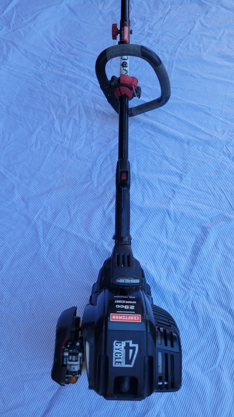 Craftsman 4-cycle 29cc Gas Trimmer & 18" Hedge Trimmer - photo 3