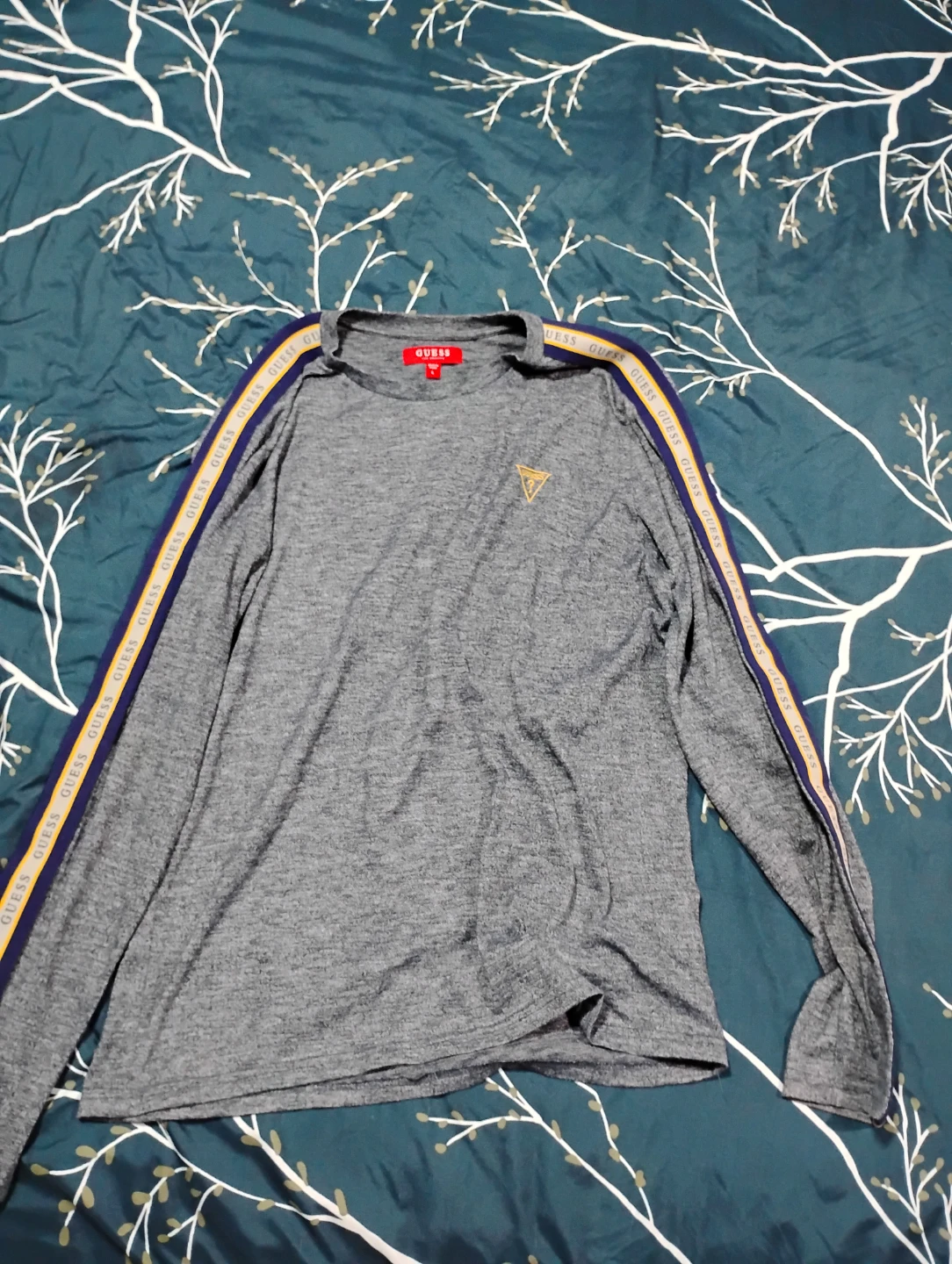 Guess Long Sleeve T-Shirt - Grey