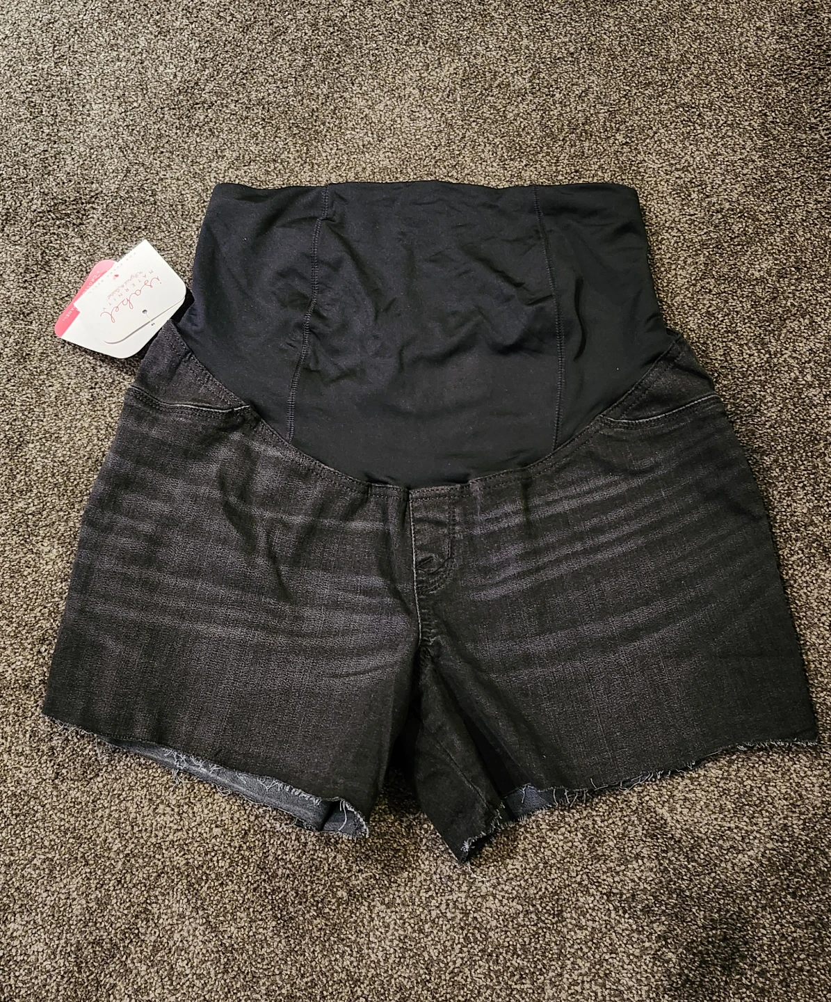 Ingrid & Isabel Maternity Denim Shorts Size 10