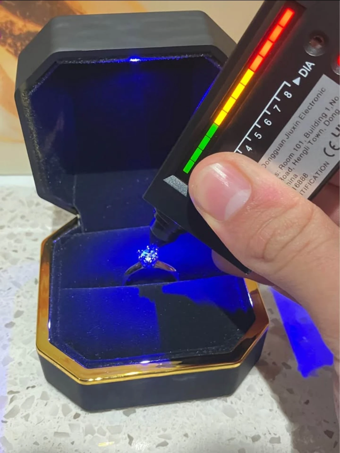 VVS1 Engagment Ring with GRA Certificate