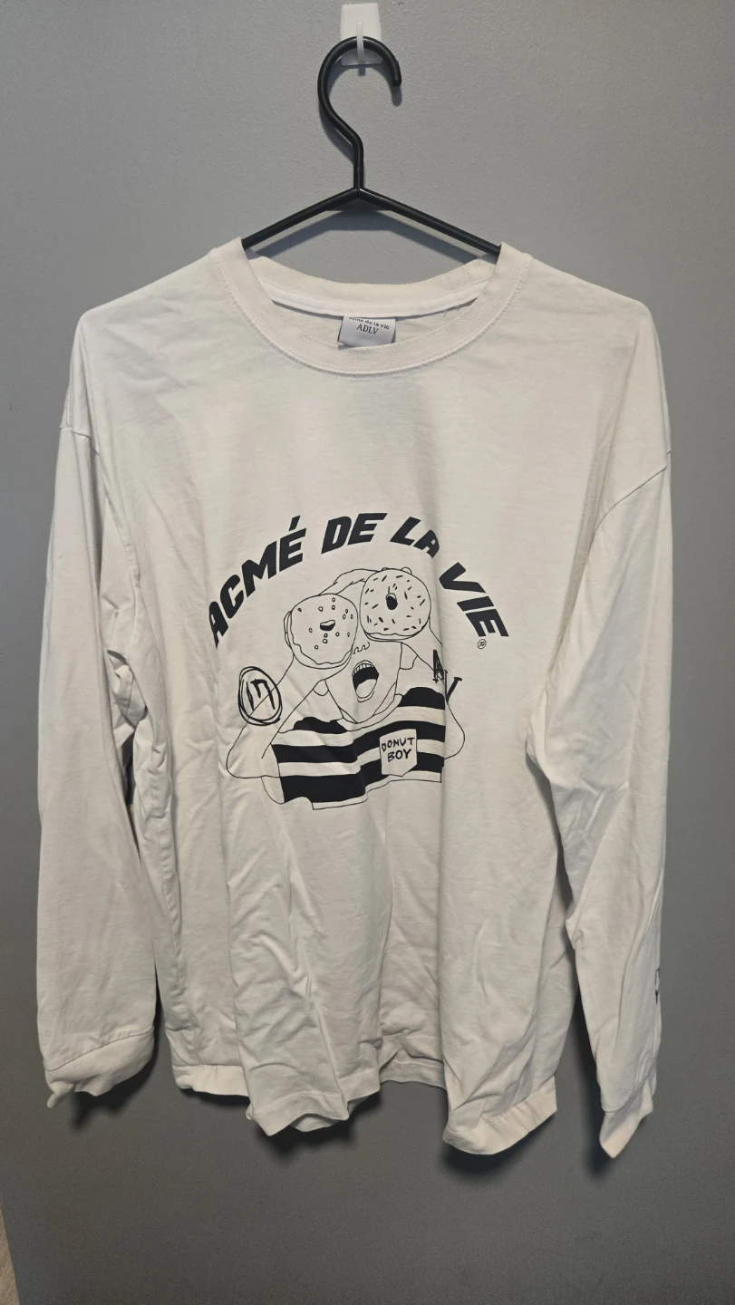 Acme de la Vie ADLV White Long Sleeve T-Shirt need gone asap