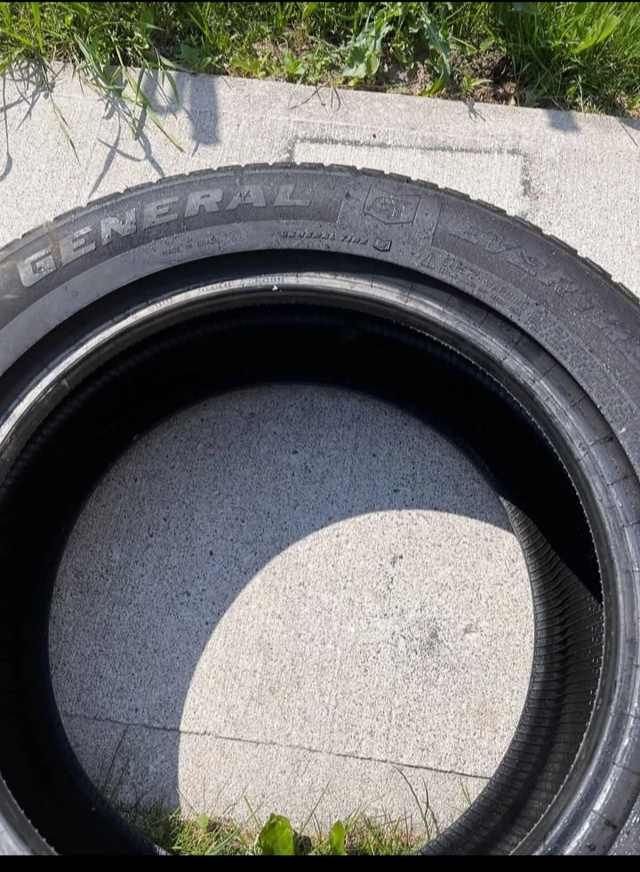 General Tire 235/55 R17 - photo 3