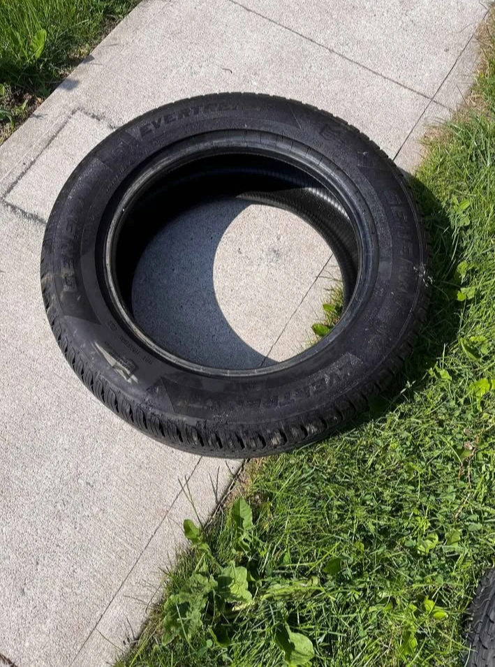 General Tire 235/55 R17 - photo 4