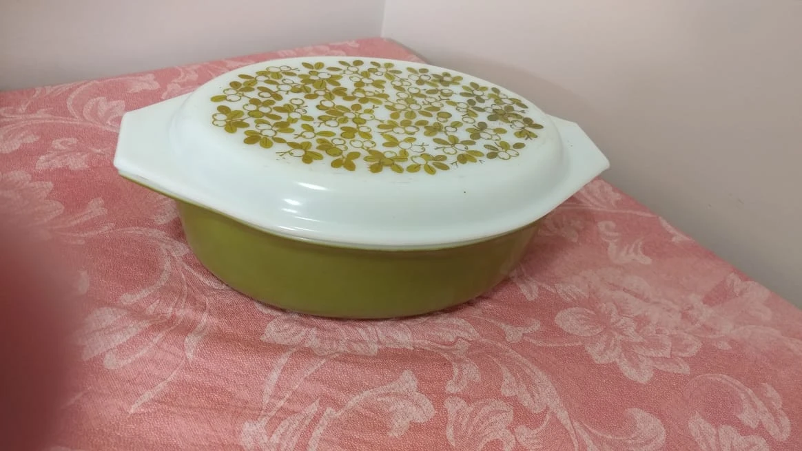 Pyrex Green Casserole Dish with Floral Lid
