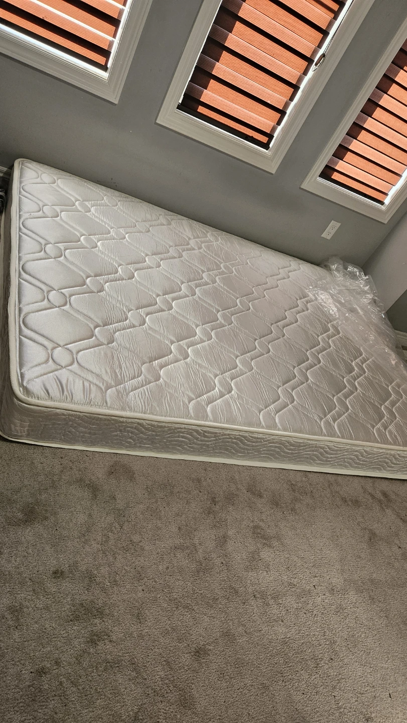 Queen mattress for sale - photo 2