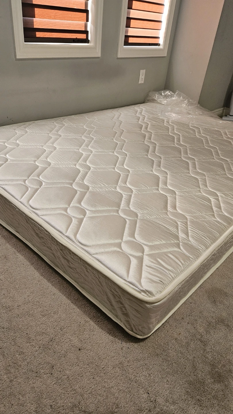 Queen mattress for sale - photo 4