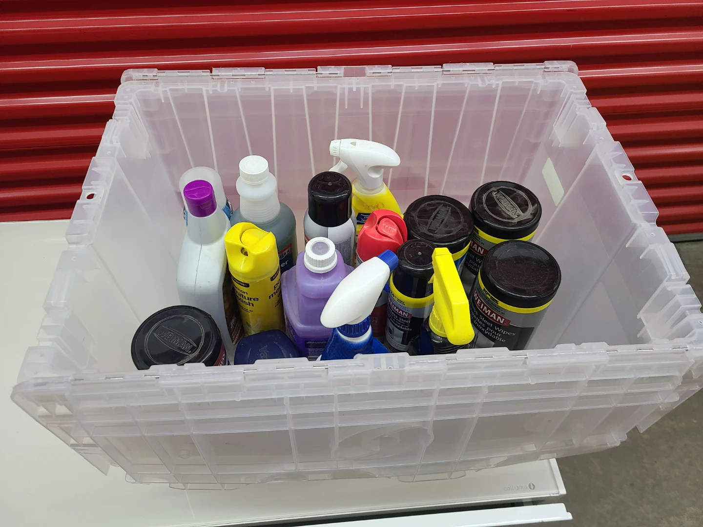 🇨🇦 Cleaning liquids and products