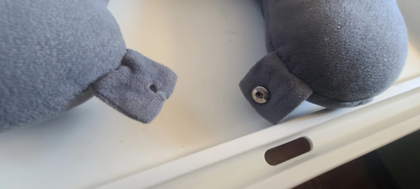 ⚽Grey Neck Pillow with Snap Closure - photo 4