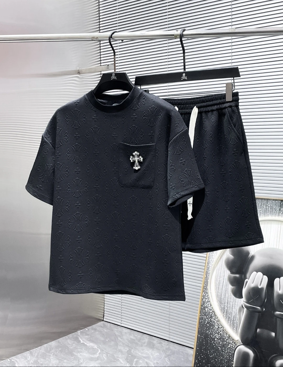White Chrome Hearts T-Shirt and Shorts Set - photo 2
