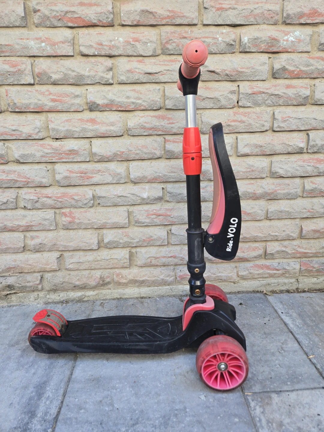 Ride-VOLO 3-Wheel Scooter
