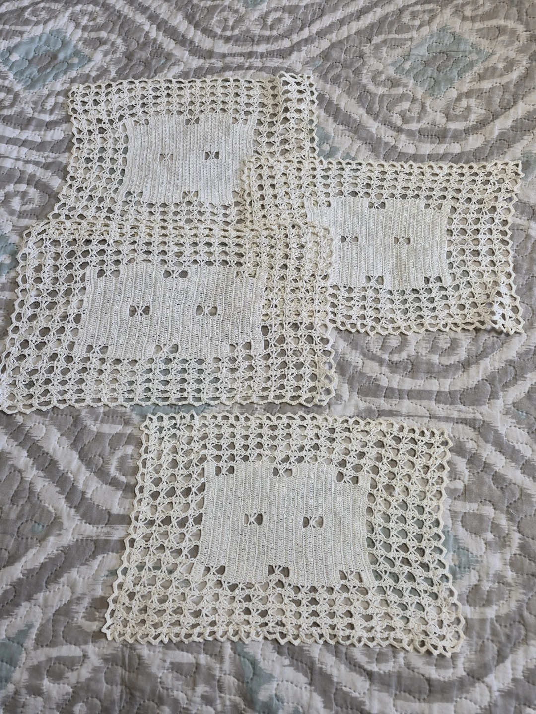 Set of 4 Beautiful Vintage 12" x 9" Crocheted Table