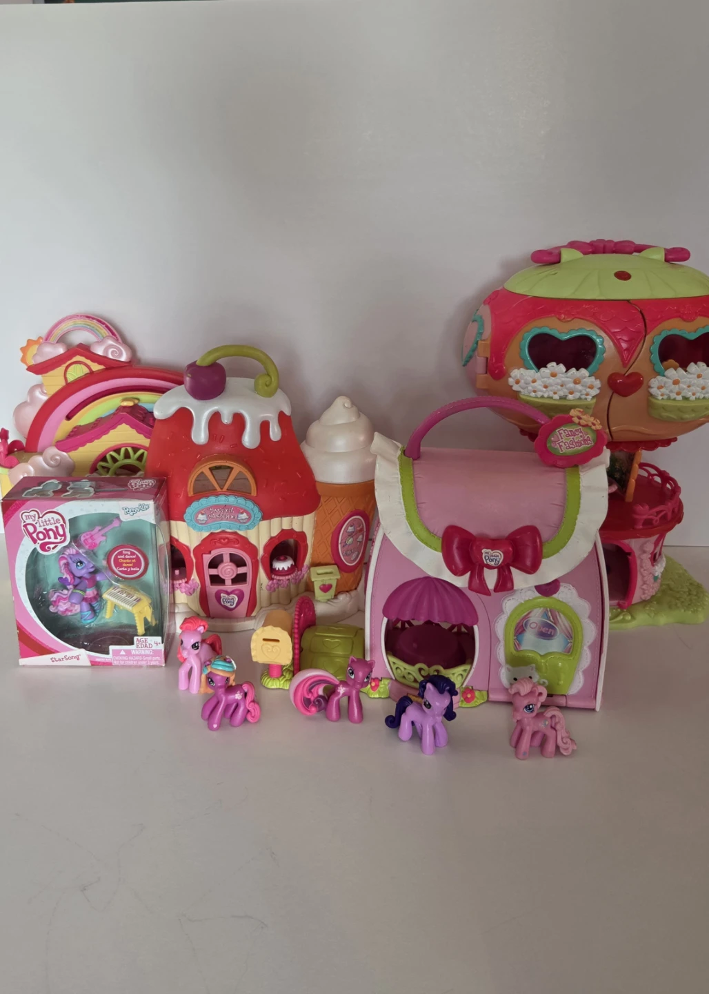 My Little Pony Ponyville Lot Toys