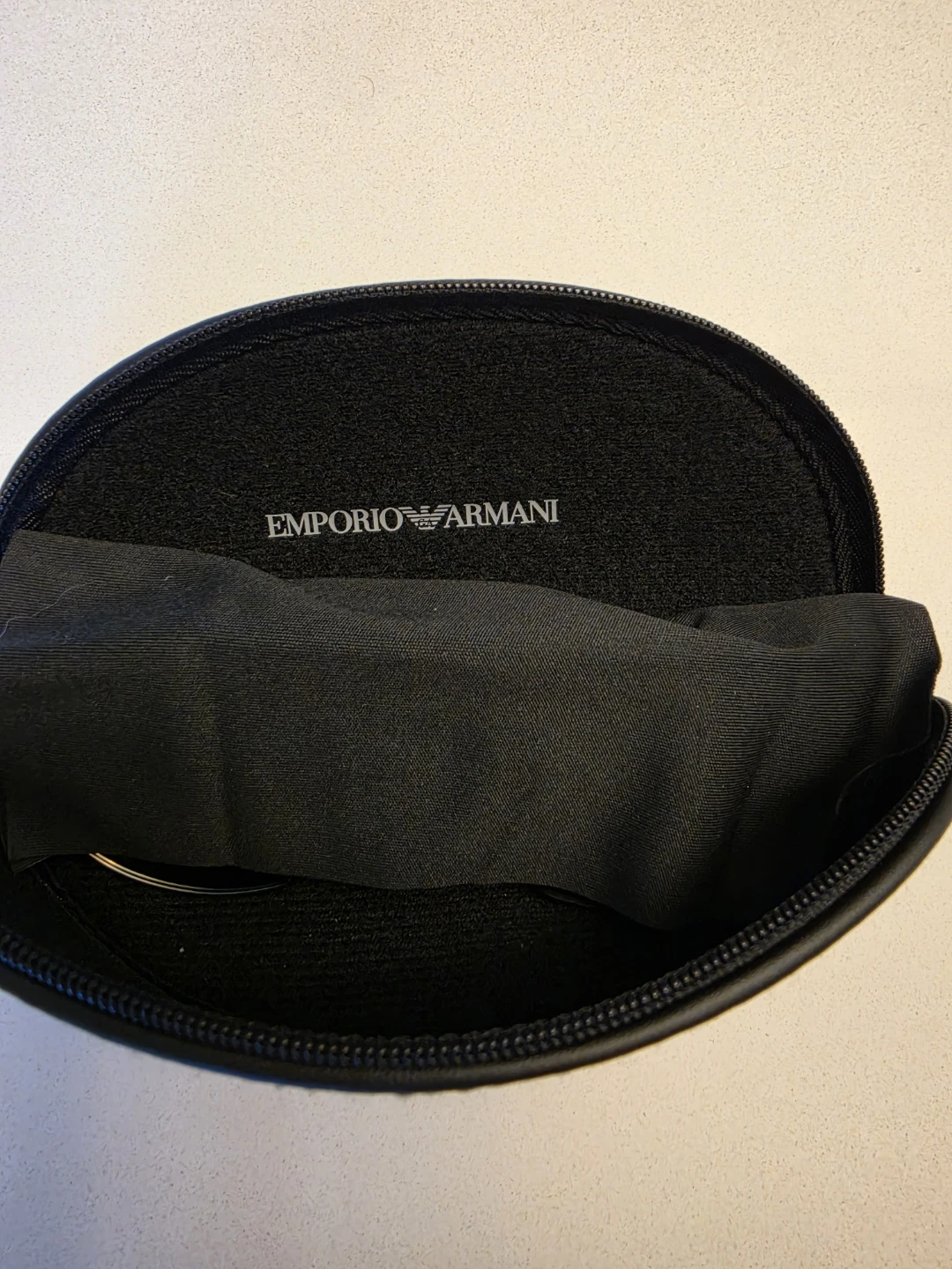 Emporio Armani Sunglasses with Case - photo 4