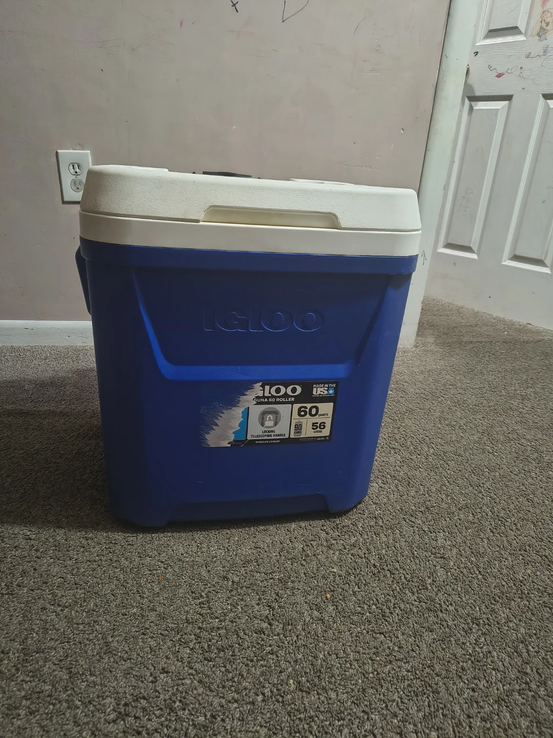 Igloo Cooler 60 Quarts Roller