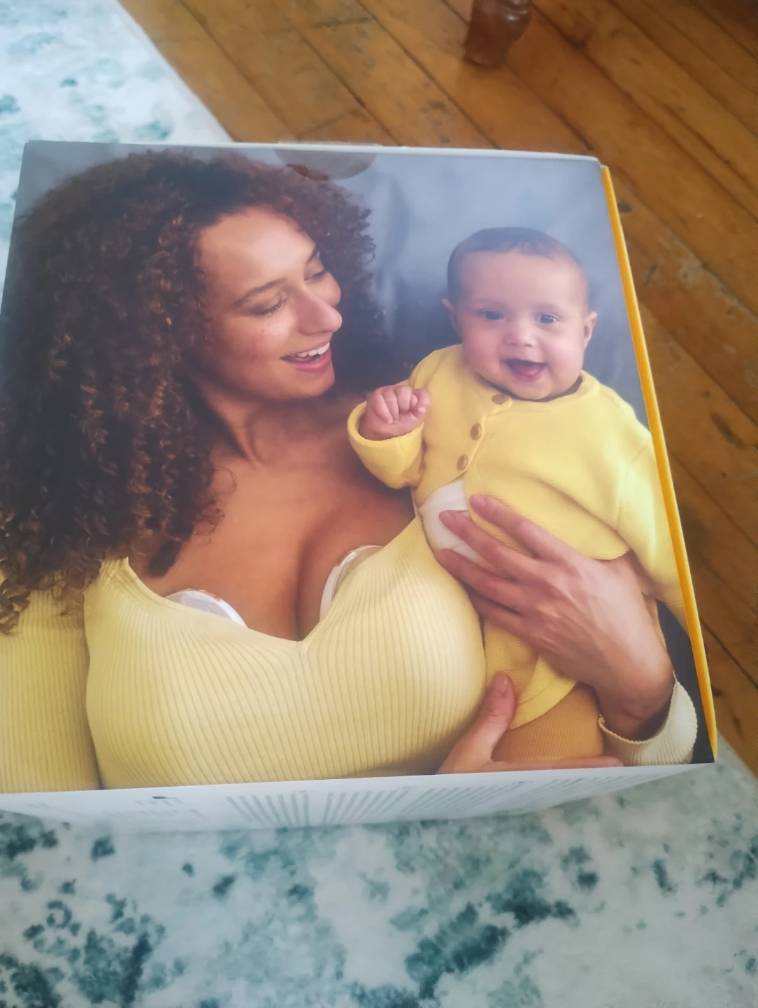 New Medela Magic Inbra Breast Pump